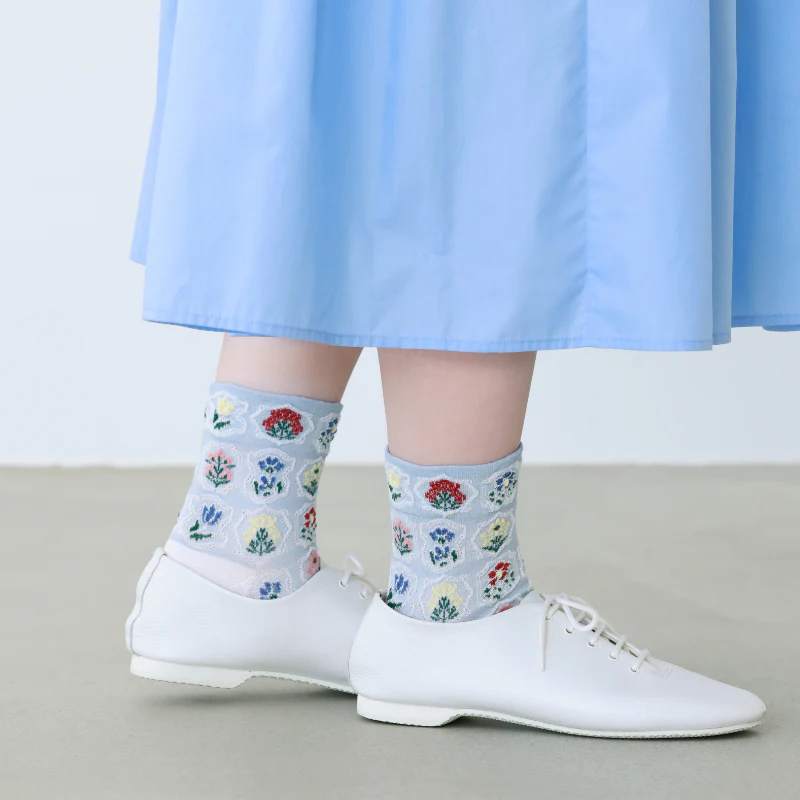 011133058 Float Seal Stamp Low Crew Socks - Image 7