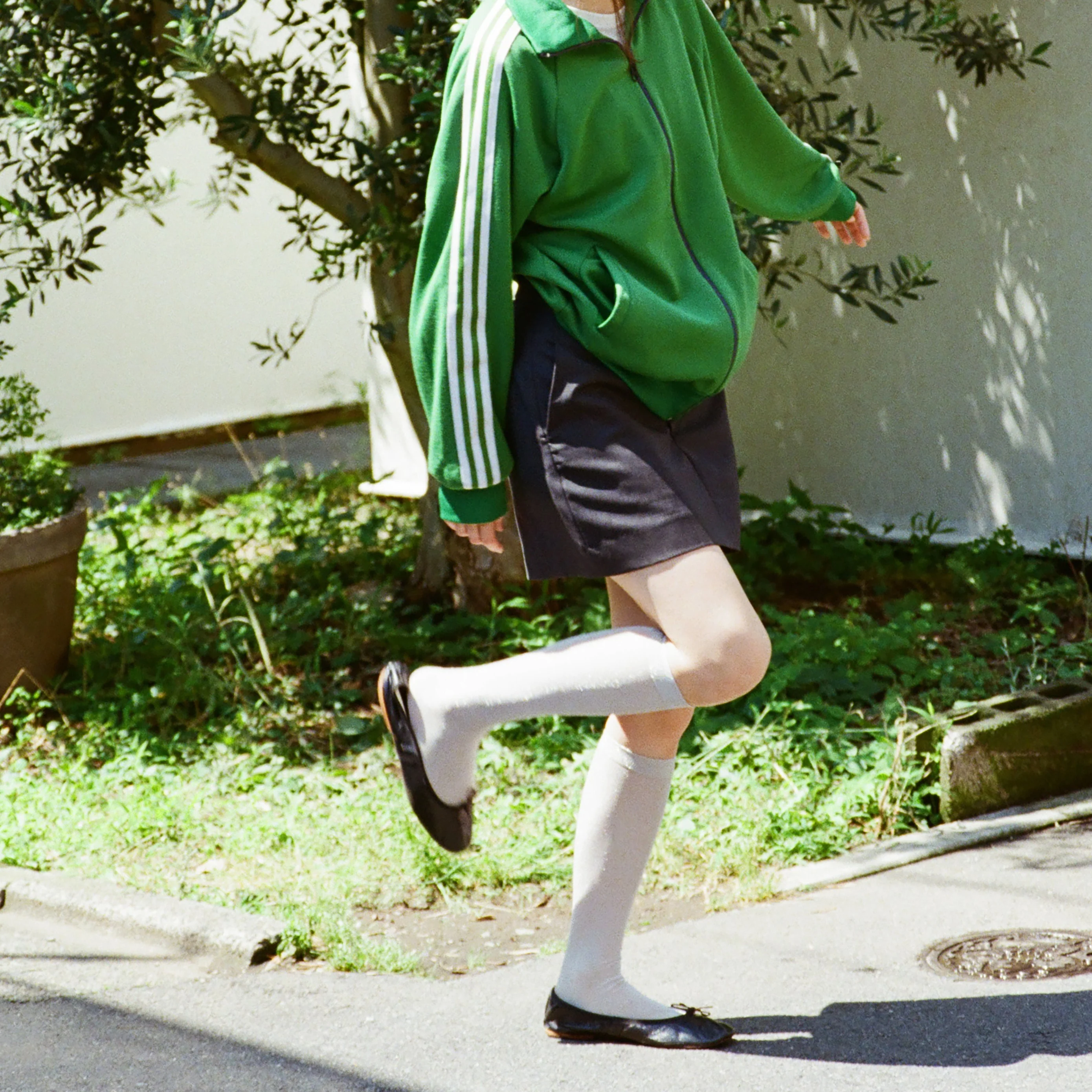 011170126 Fine Sparkling Knee High Pop Socks - Image 15