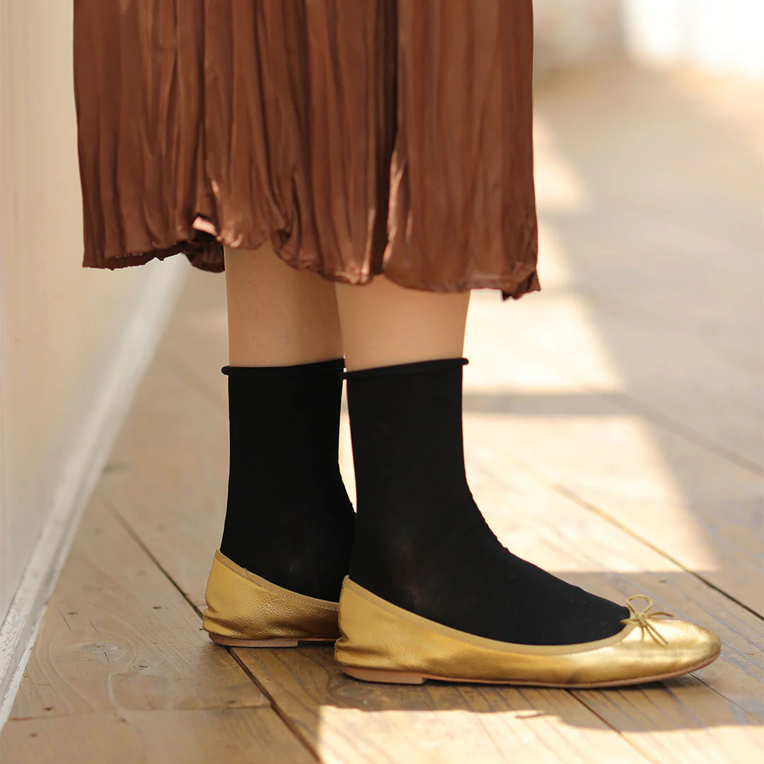 021131755 Fine Roll Top Low Crew Socks - Image 14