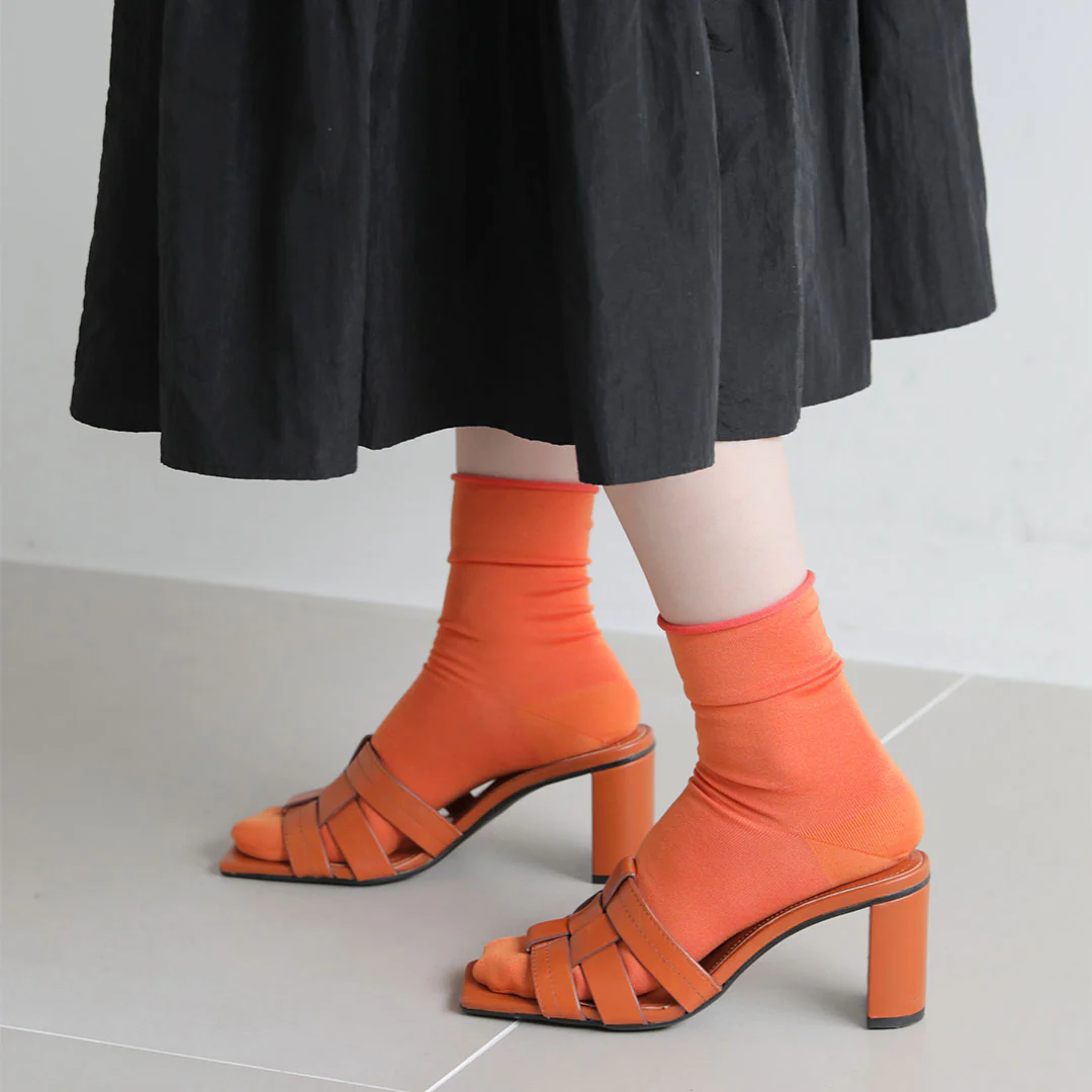 021131755 Fine Roll Top Low Crew Socks - Image 17