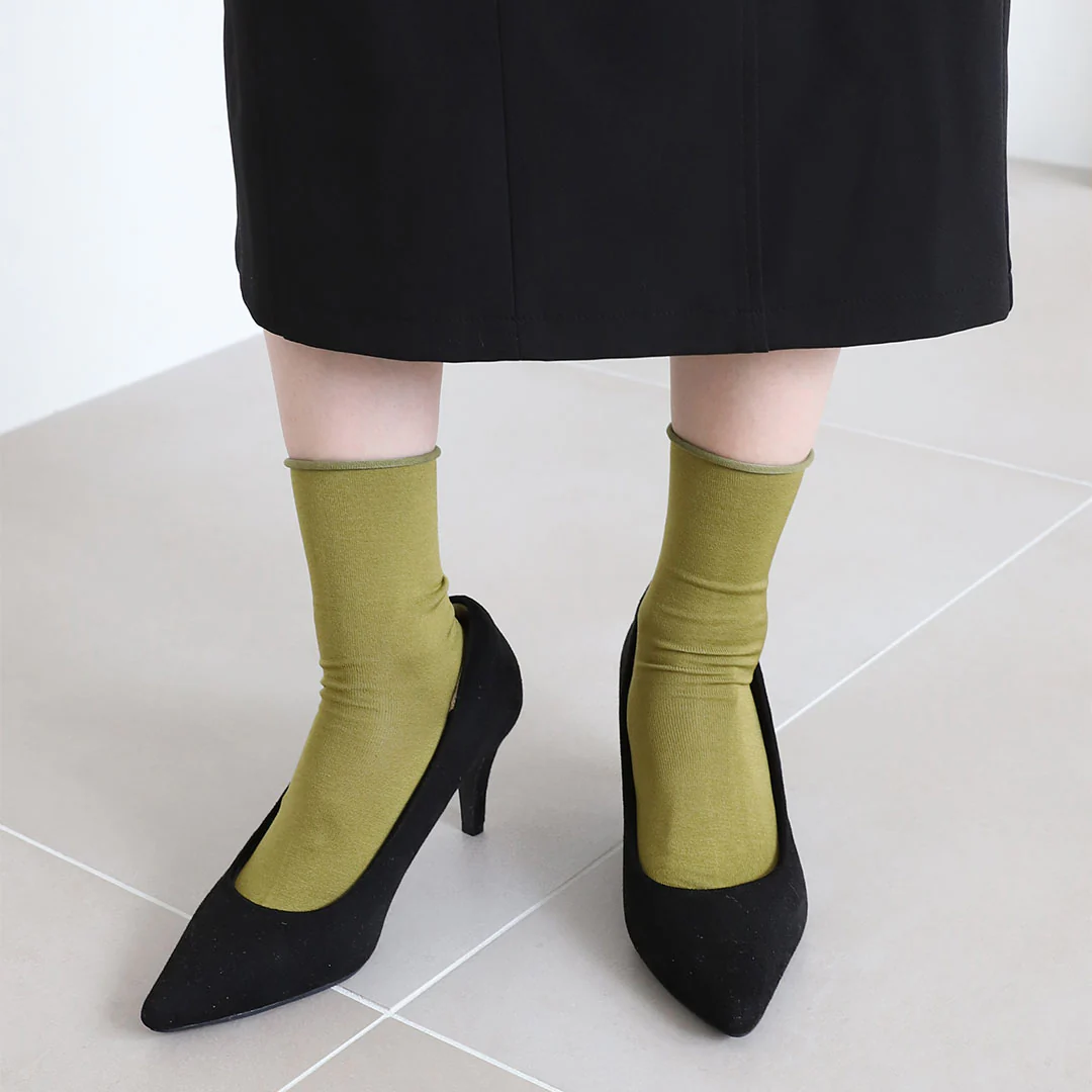 021131755 Fine Roll Top Low Crew Socks - Image 19