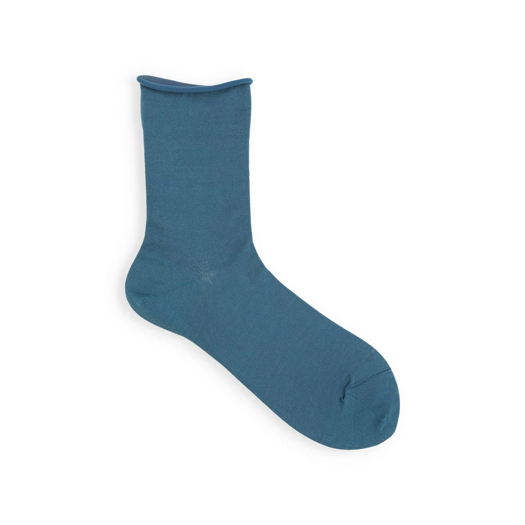 021131755 Fine Roll Top Low Crew Socks - Image 25