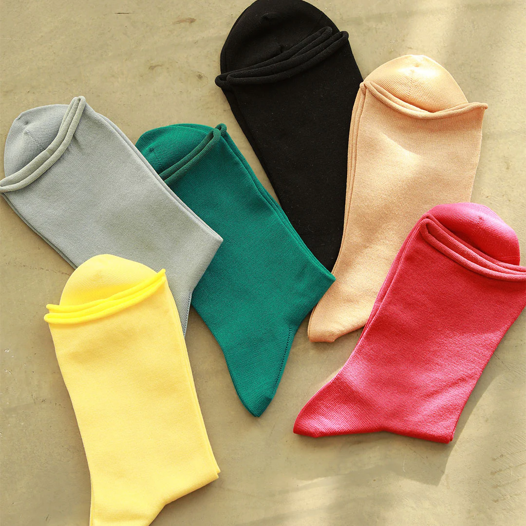 021131755 Fine Roll Top Low Crew Socks - Image 3