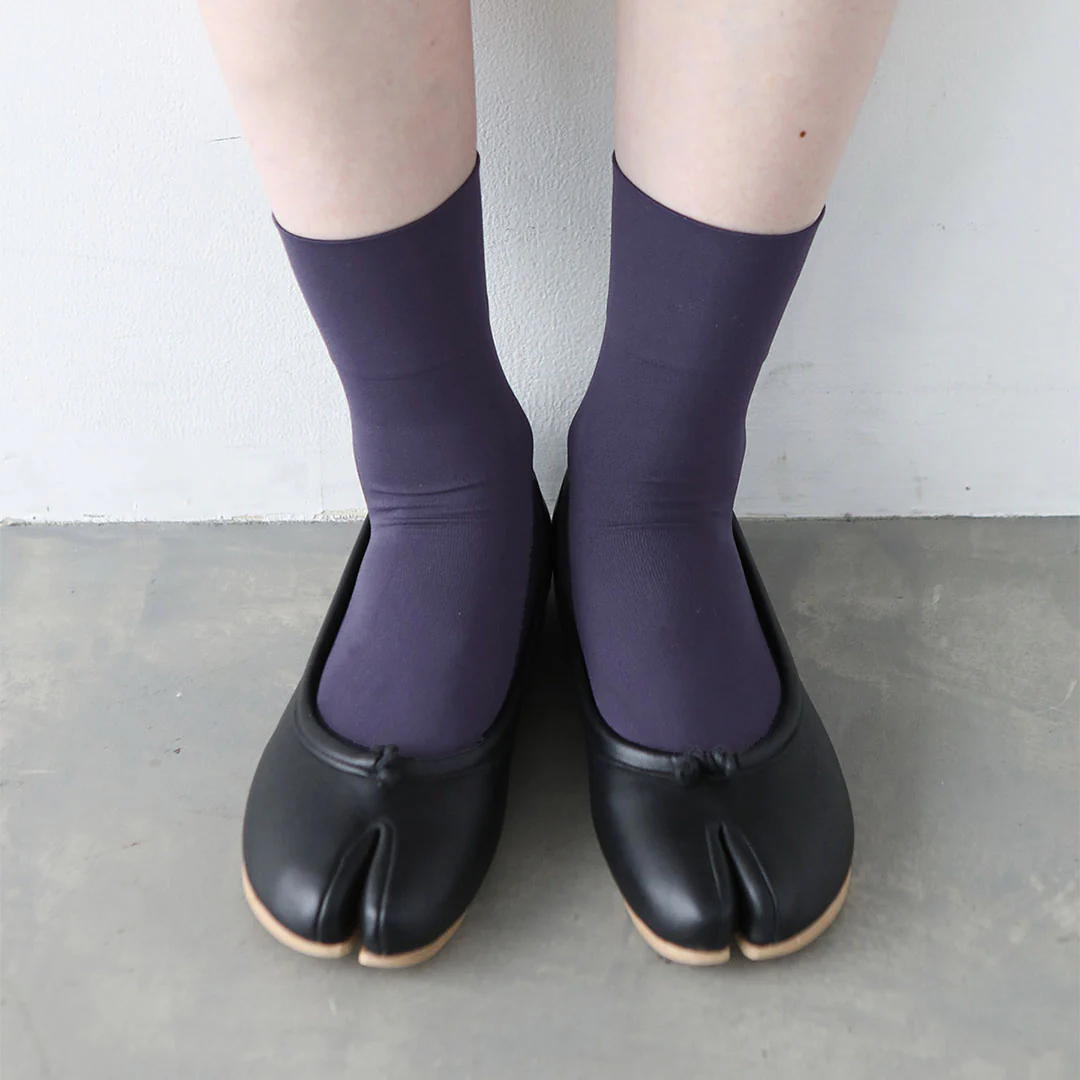 021132002 Soft Nylon Low Crew Tabi Socks - Image 4