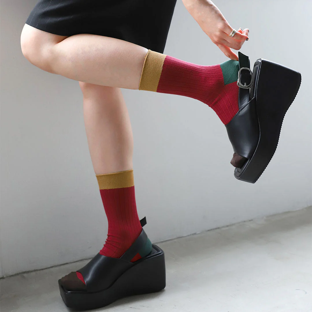 021132276 Coloured Top 8x2 Ribbed Low Crew Socks - Image 4