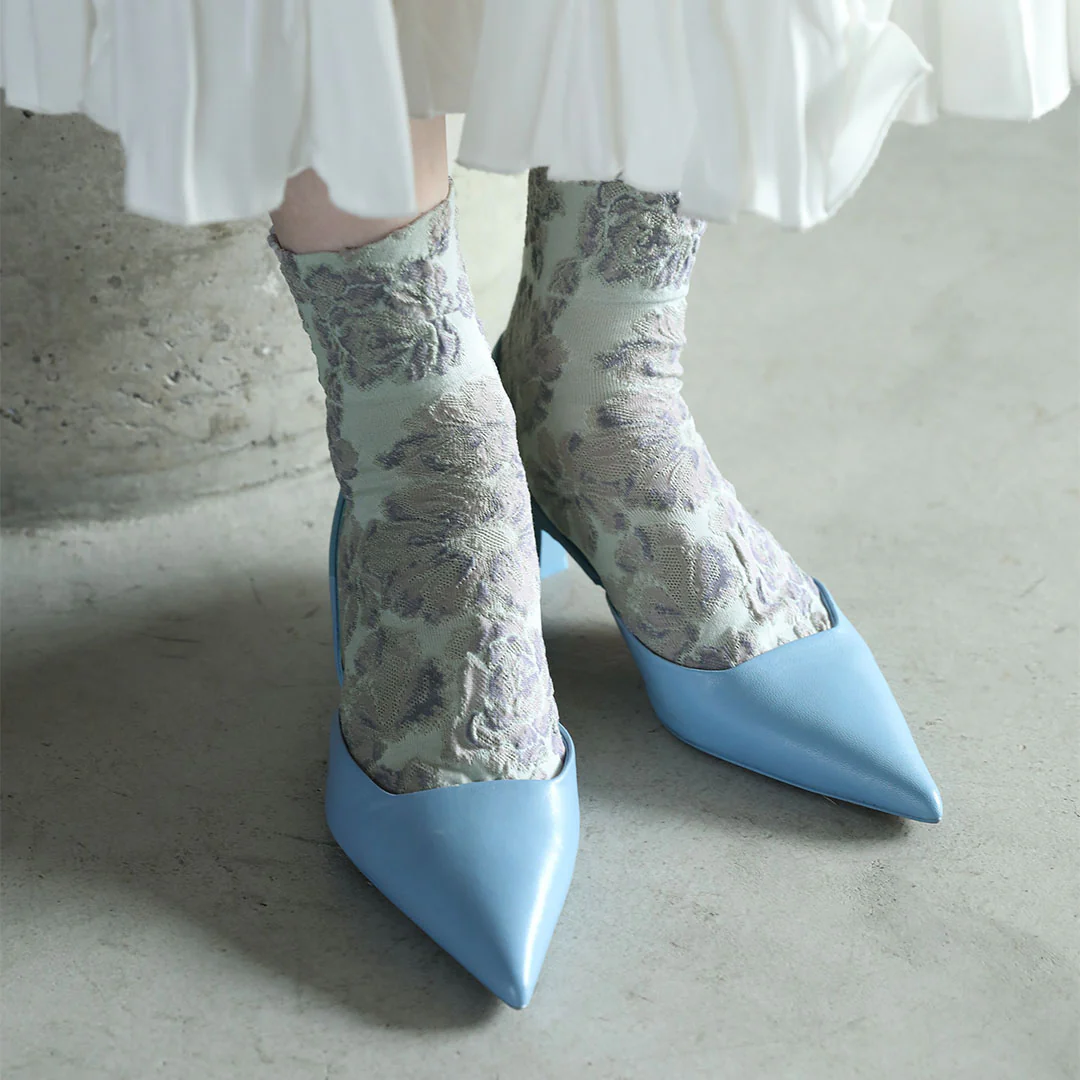 021132287 Float Flowers Low Crew Socks - Image 3