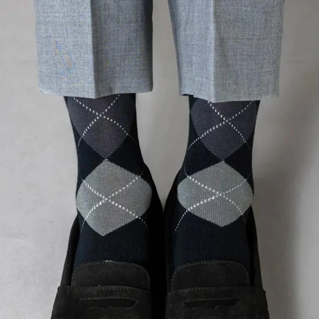 062140261 Argyle Pattern Mid-Calf Socks M - Image 3