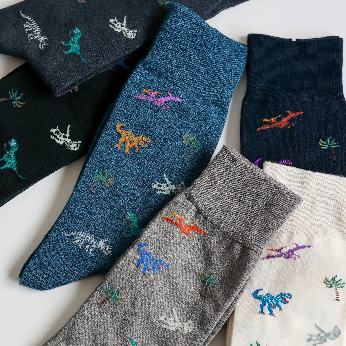 062142085 Dinosaur Pattern Crew Socks L - Image 11