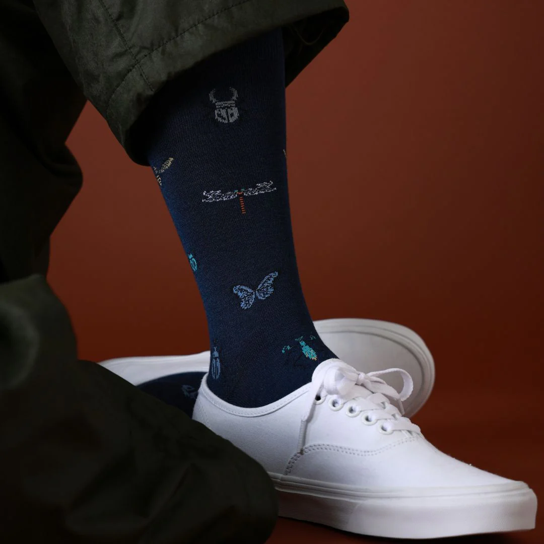 062142358 Insect Pattern Crew Socks M - Image 4
